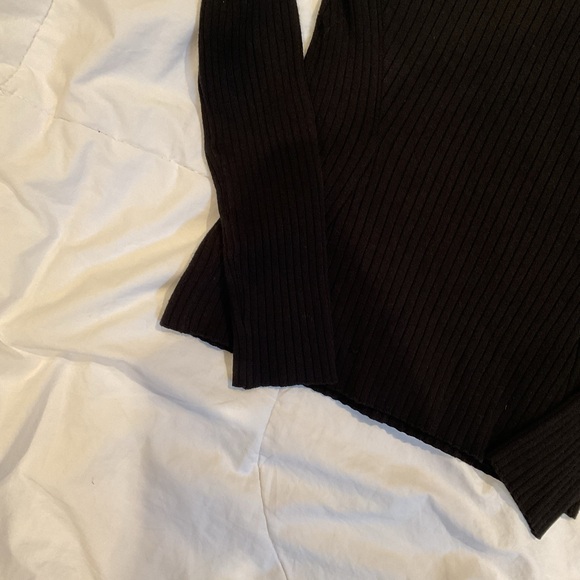 Divided Black Ribbed Long-sleeve - Picture 3 of 3